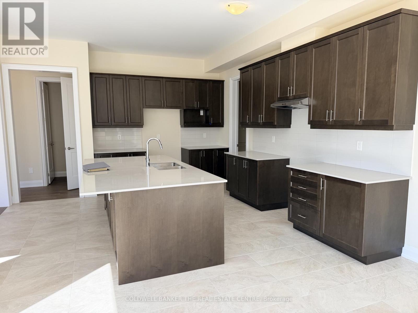 7 Pinetree Drive, Oro-Medonte, Ontario  L0L 2L0 - Photo 13 - S13156552