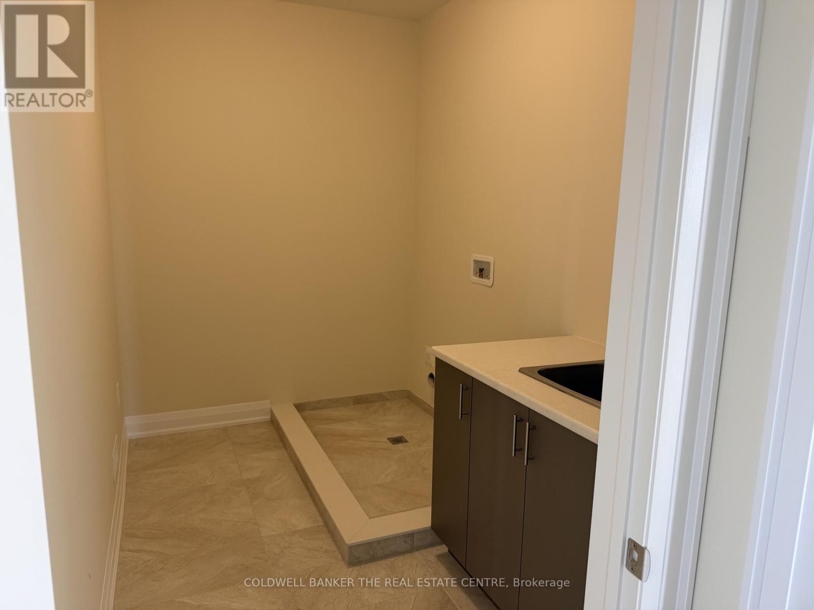 7 Pinetree Drive, Oro-Medonte, Ontario  L0L 2L0 - Photo 32 - S13156552