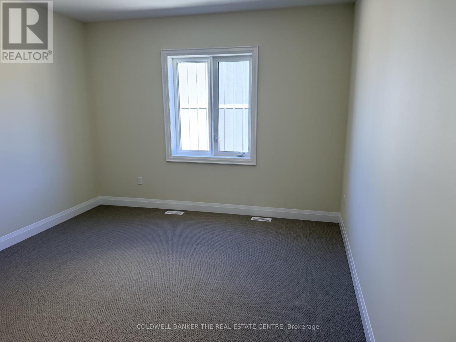 7 Pinetree Drive, Oro-Medonte, Ontario  L0L 2L0 - Photo 35 - S13156552