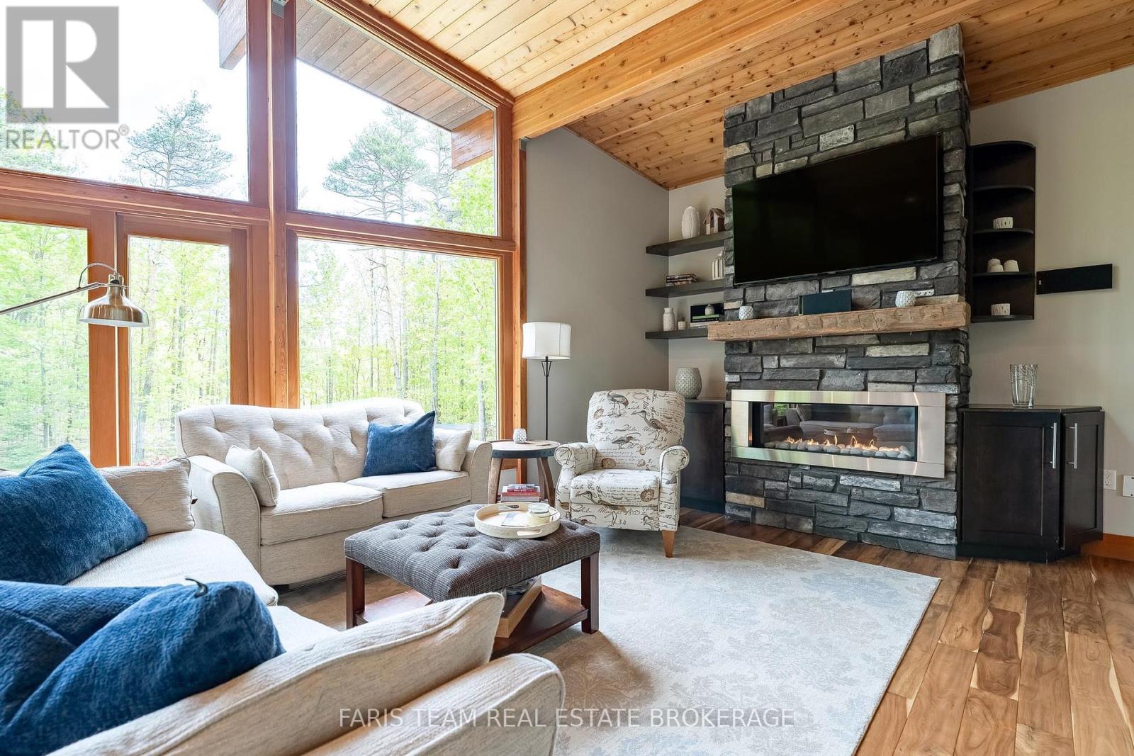 22 Houben Crescent, Oro-Medonte, Ontario  L0L 1T0 - Photo 14 - S13177388