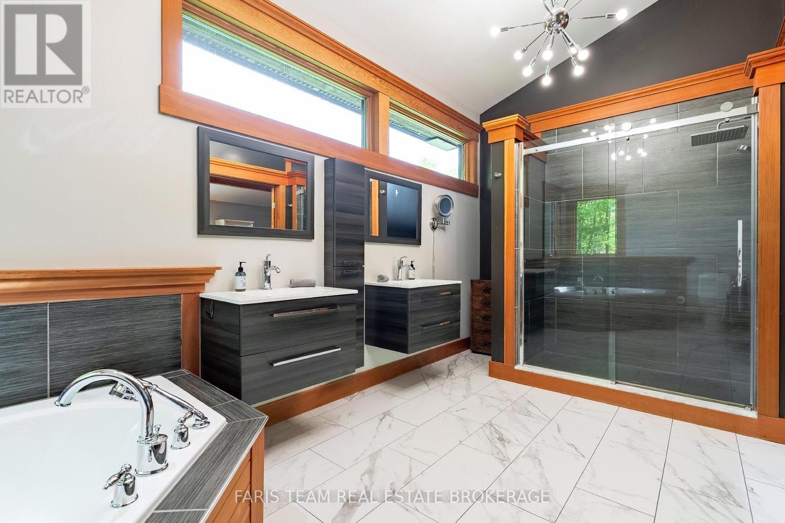 22 Houben Crescent, Oro-Medonte, Ontario  L0L 1T0 - Photo 20 - S13177388