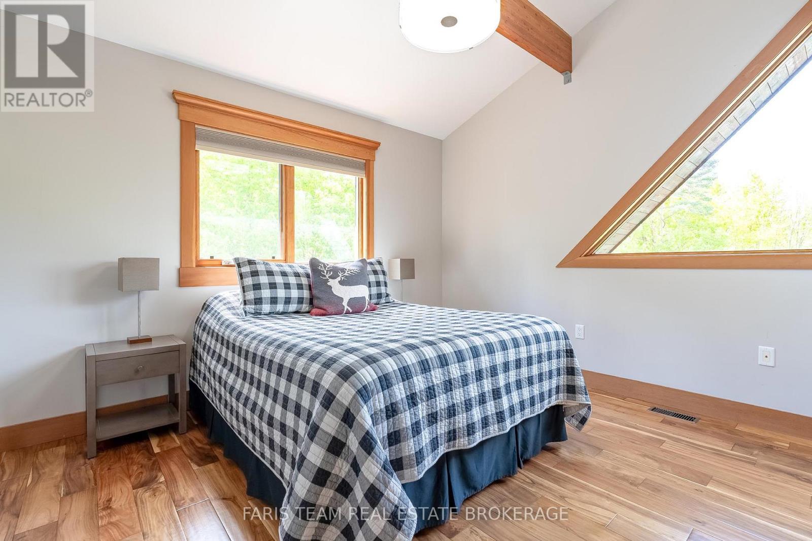 22 Houben Crescent, Oro-Medonte, Ontario  L0L 1T0 - Photo 29 - S13177388