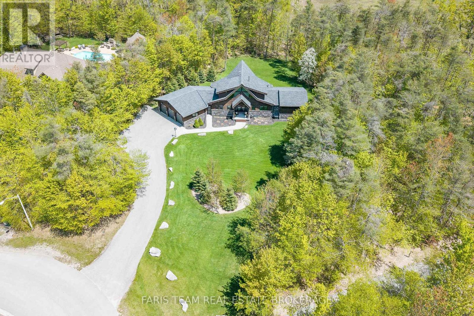 22 Houben Crescent, Oro-Medonte, Ontario  L0L 1T0 - Photo 3 - S13177388