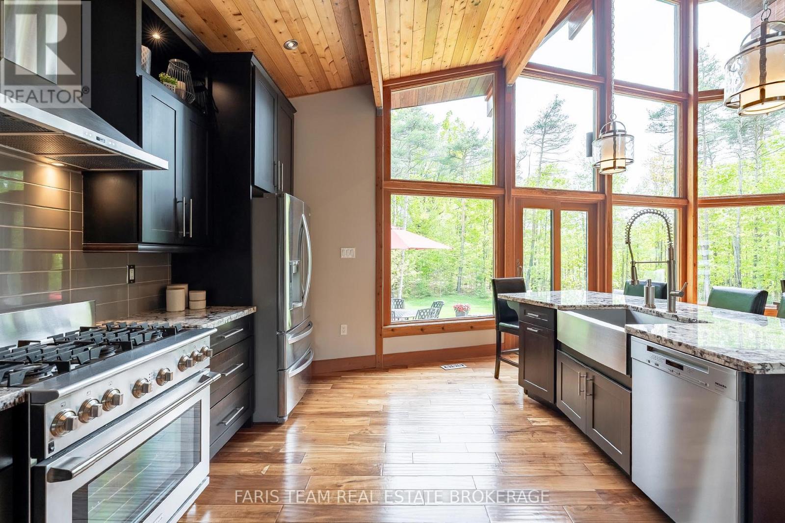 22 Houben Crescent, Oro-Medonte, Ontario  L0L 1T0 - Photo 8 - S13177388