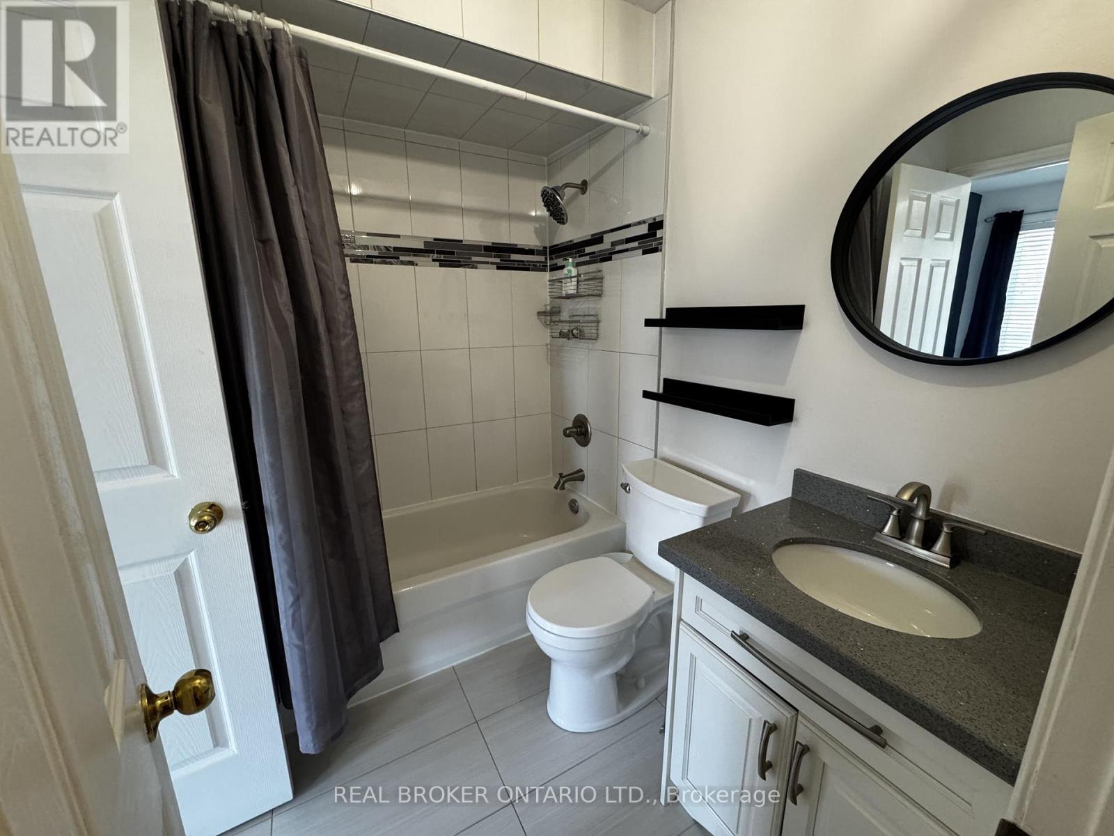 72 Wyatt Lane S, Aurora, Ontario  L4G 7E4 - Photo 8 - N13177006