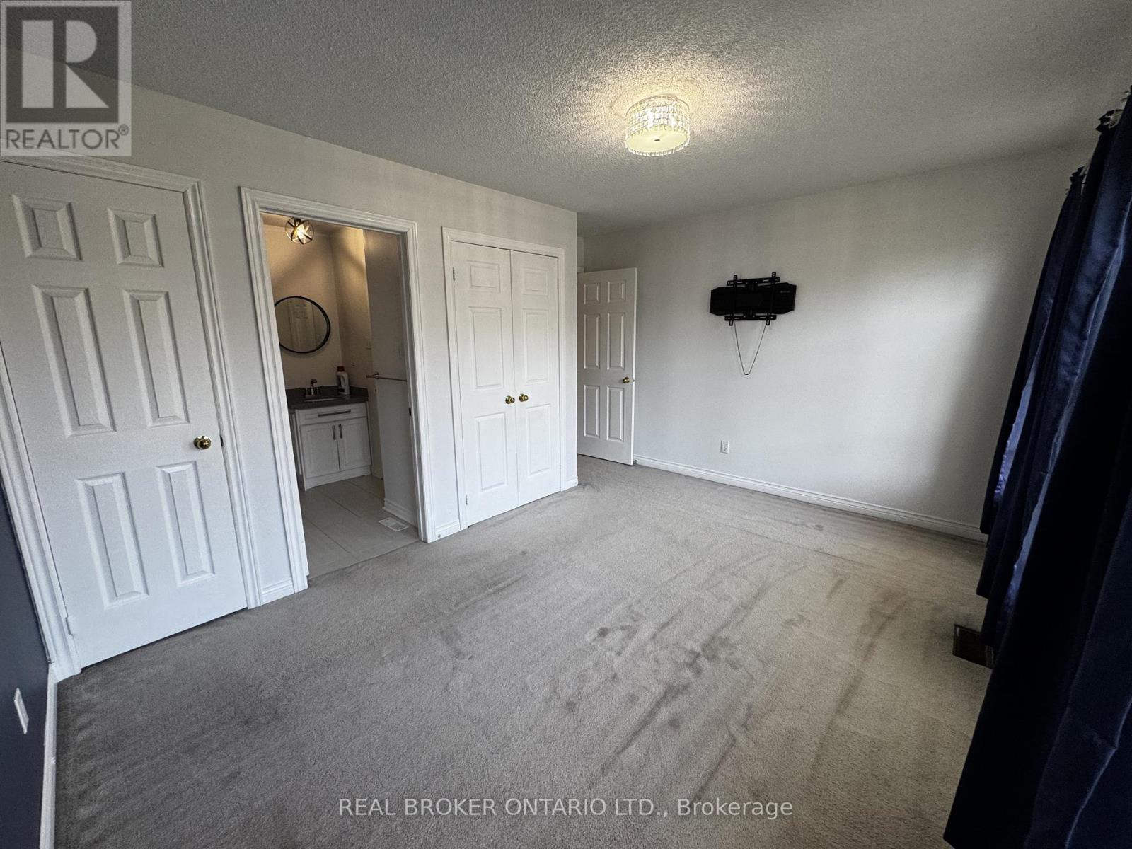 72 Wyatt Lane S, Aurora, Ontario  L4G 7E4 - Photo 7 - N13177006