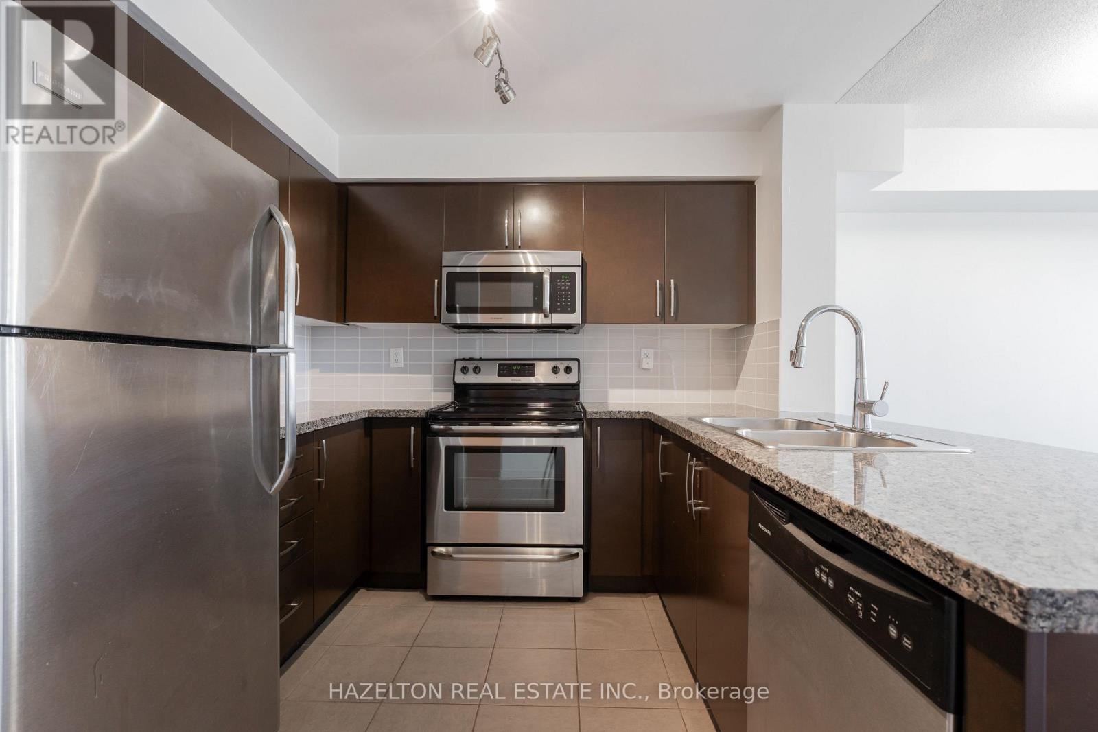 504 - 3 Michael Power Place, Toronto, Ontario  M9A 0A2 - Photo 7 - W13177254
