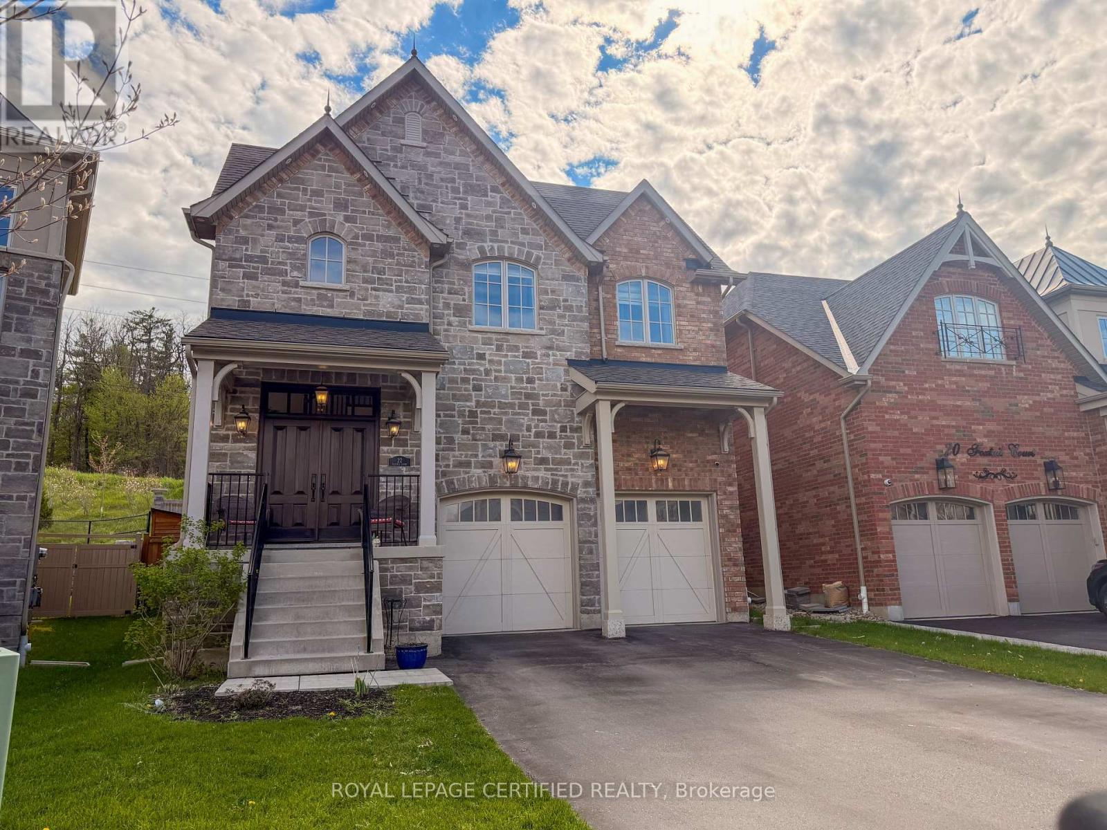 22 Foxtrail Court, Halton Hills, Ontario  L7G 6N7 - Photo 1 - W13177324