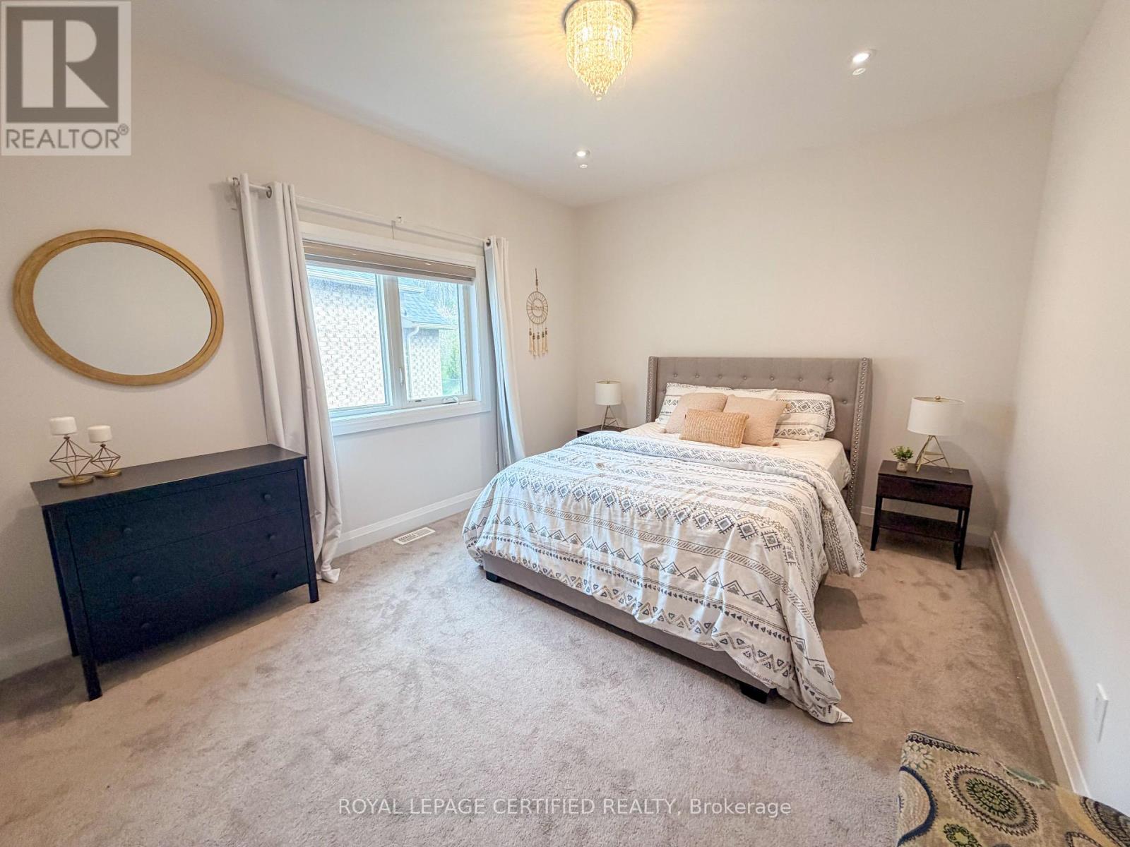 22 Foxtrail Court, Halton Hills, Ontario  L7G 6N7 - Photo 10 - W13177324