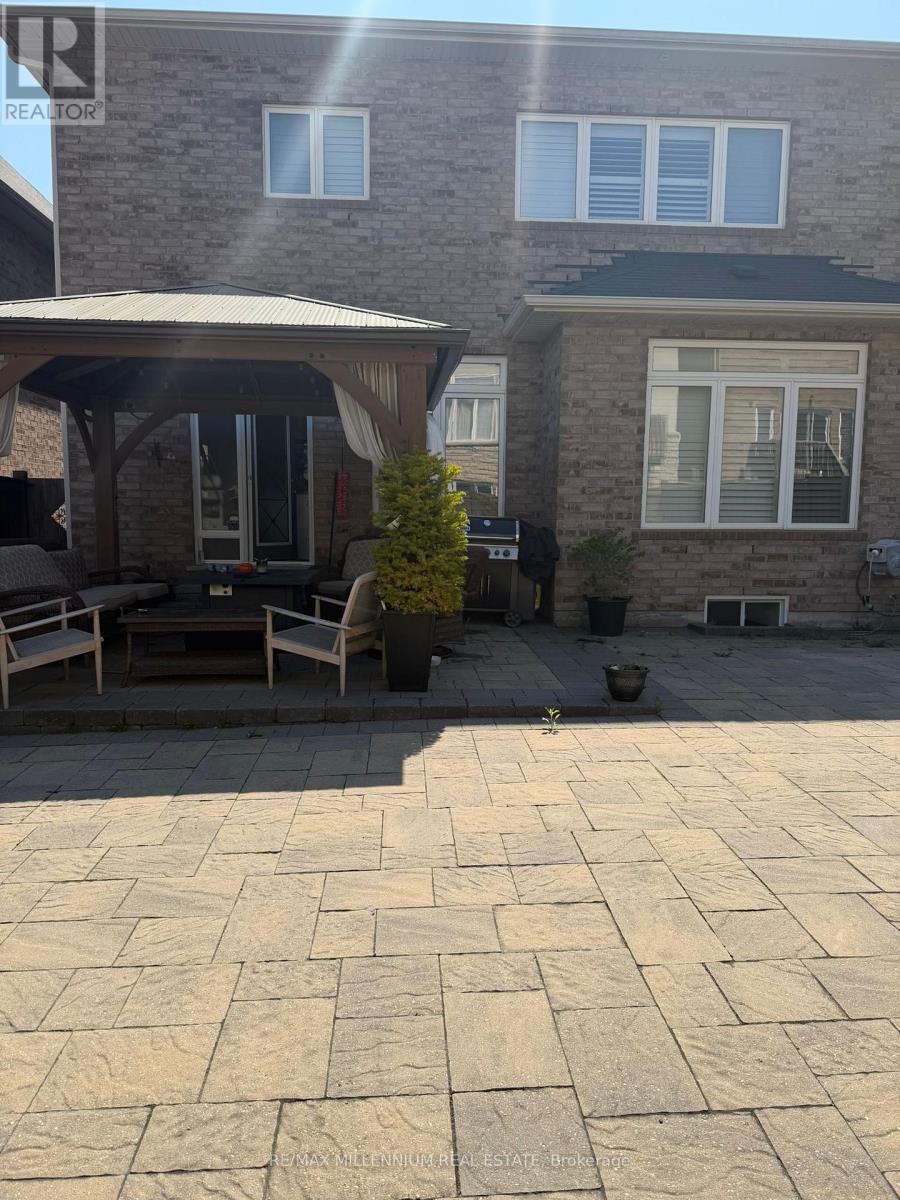 29 Monkton Circle, Brampton, Ontario  L6Y 0X7 - Photo 21 - W13177328