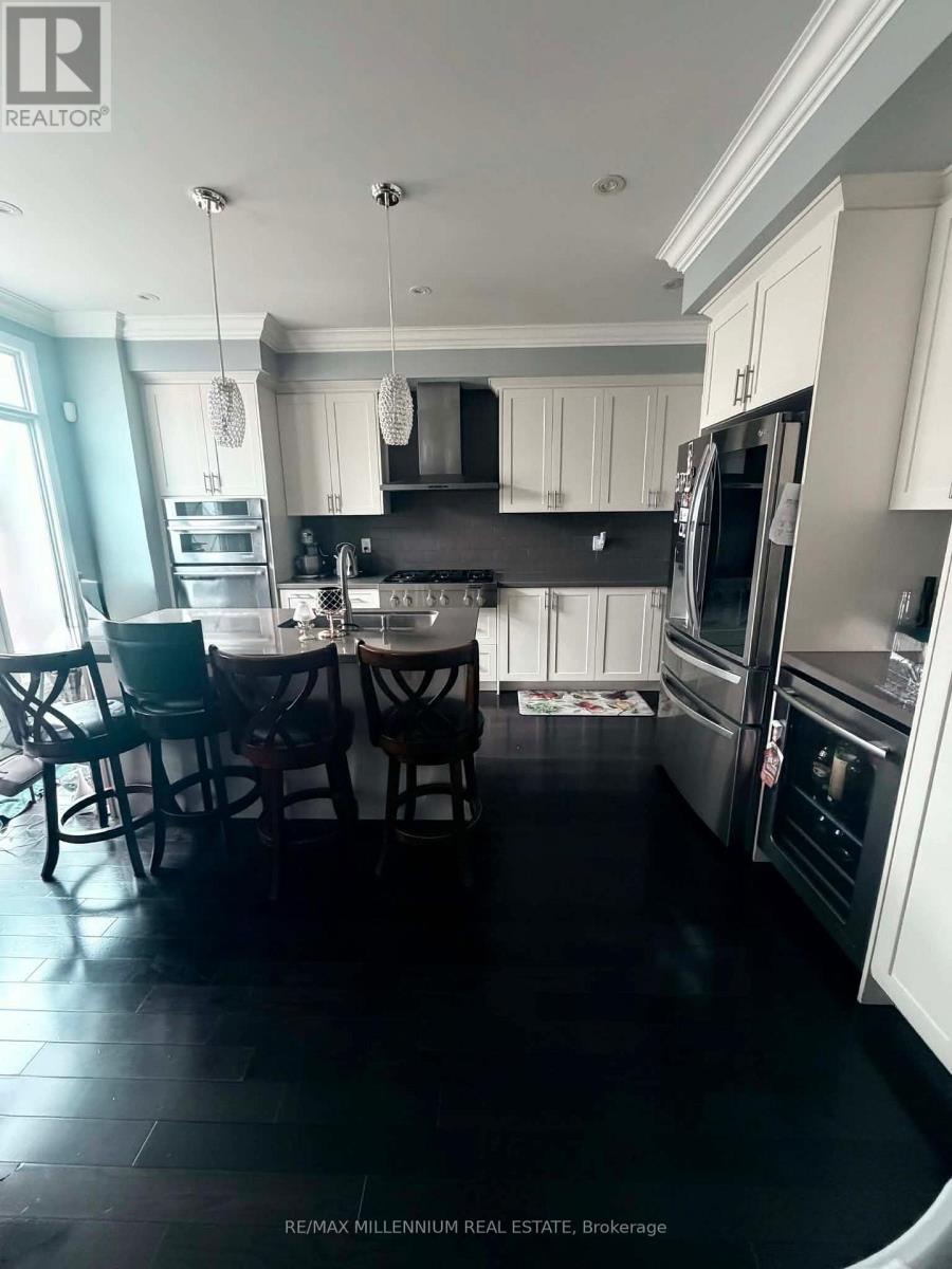 29 Monkton Circle, Brampton, Ontario  L6Y 0X7 - Photo 9 - W13177328