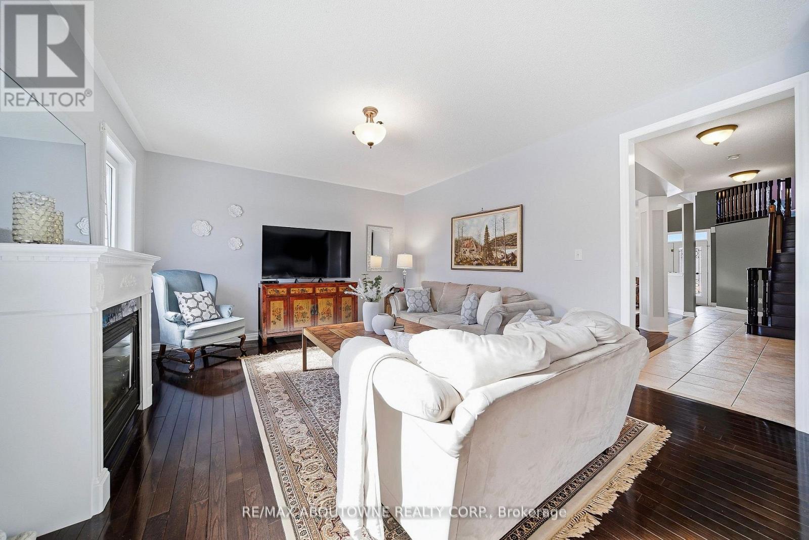 2070 Willhaven Trail, Oakville, Ontario  L6M 5G3 - Photo 12 - W13177362