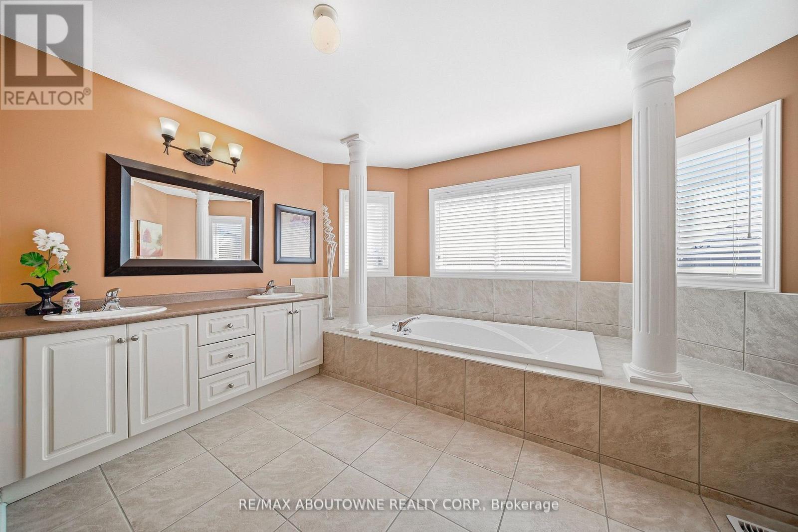 2070 Willhaven Trail, Oakville, Ontario  L6M 5G3 - Photo 24 - W13177362