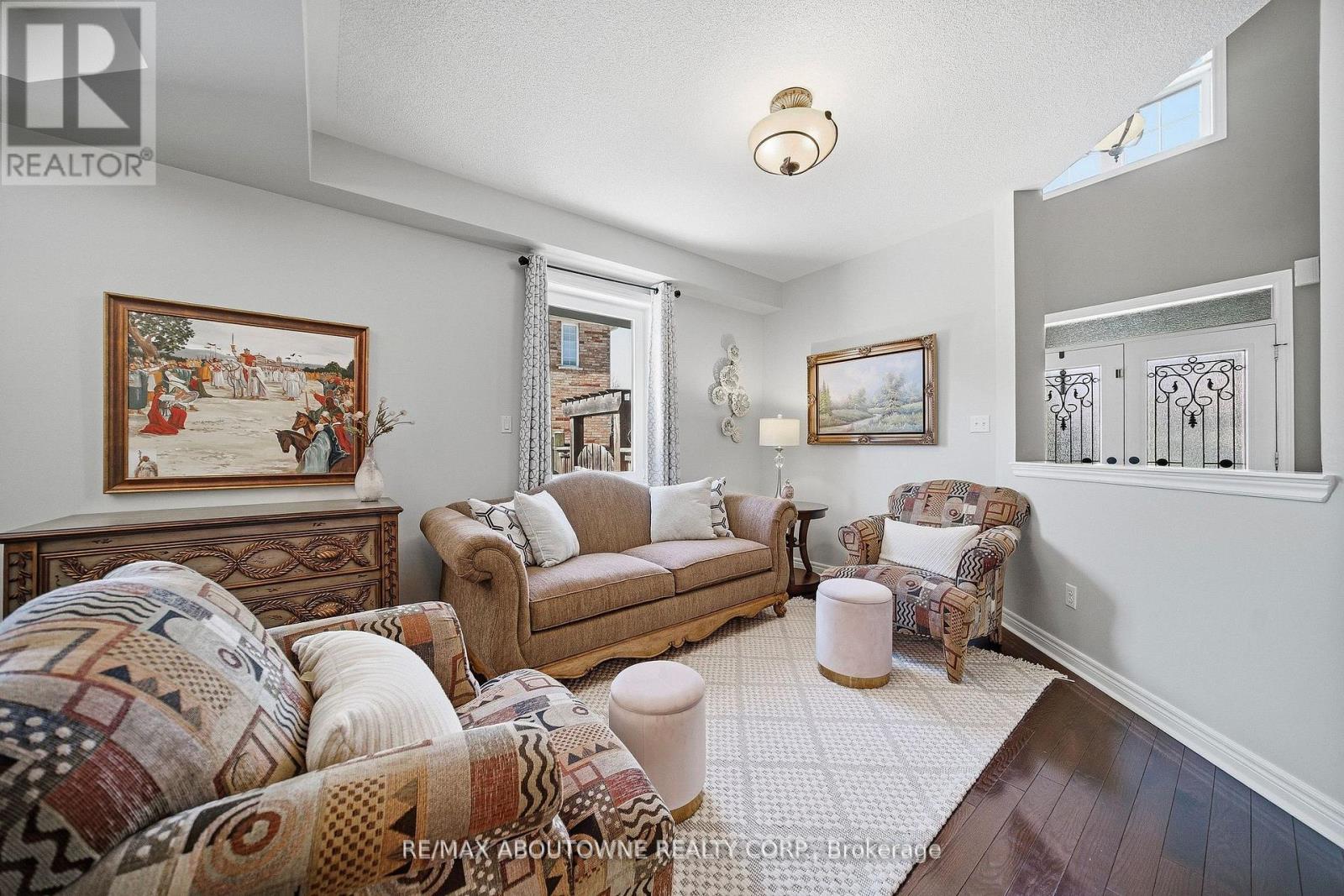 2070 Willhaven Trail, Oakville, Ontario  L6M 5G3 - Photo 4 - W13177362