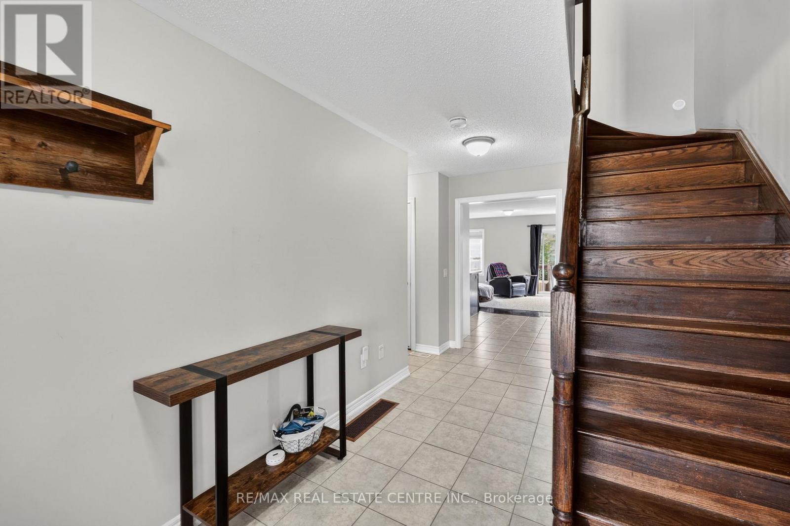 941 Cook Crescent, Shelburne, Ontario  L9V 3V2 - Photo 5 - X13177284