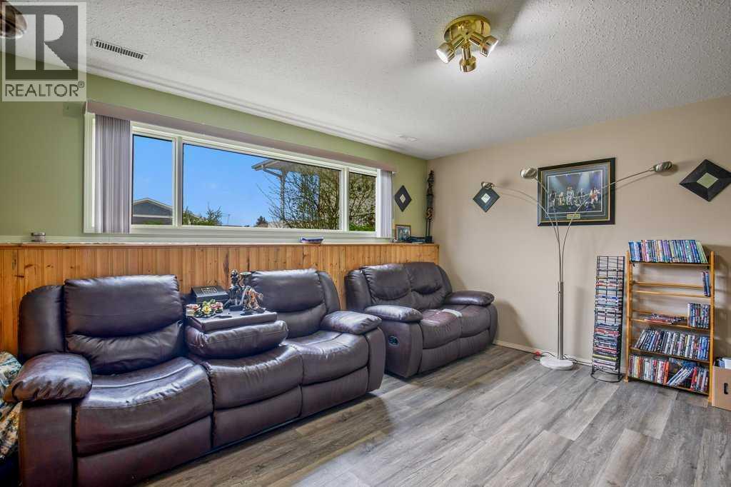 5304 37a Street, Innisfail, Alberta  T4G 1E5 - Photo 34 - A2311249