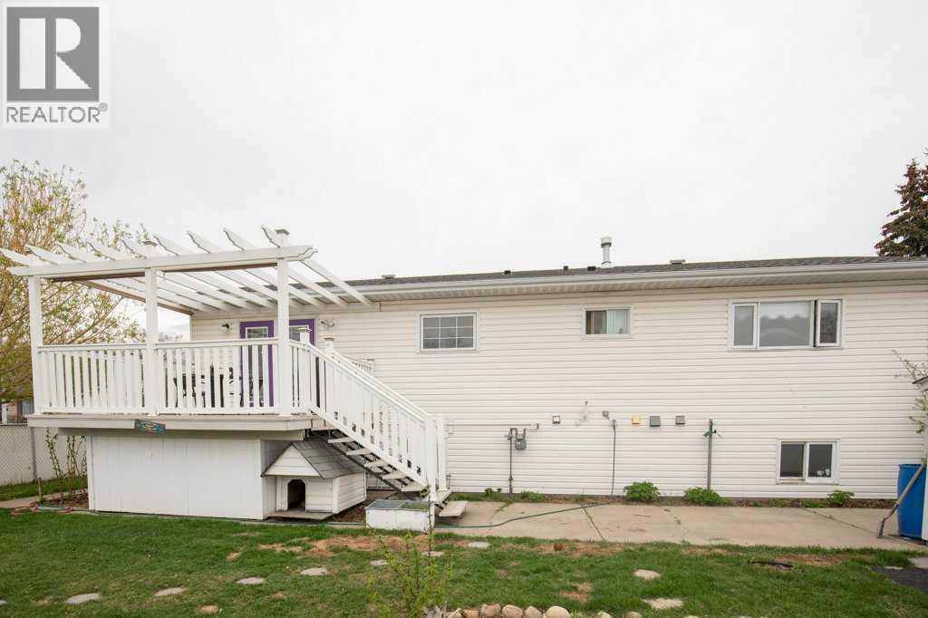 5304 37a Street, Innisfail, Alberta  T4G 1E5 - Photo 6 - A2311249