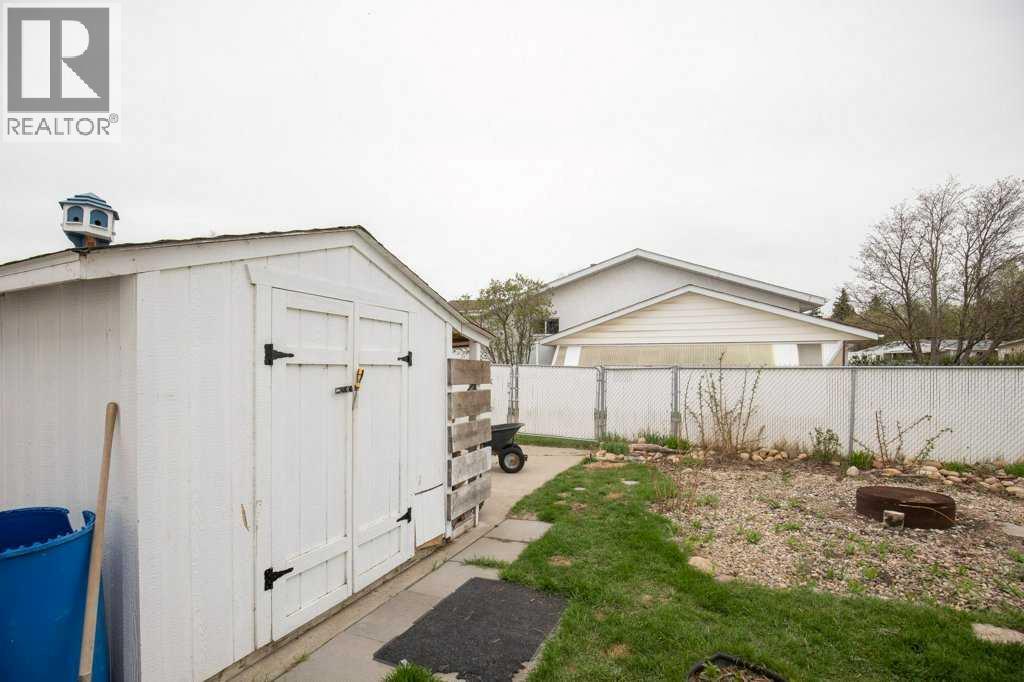 5304 37a Street, Innisfail, Alberta  T4G 1E5 - Photo 8 - A2311249