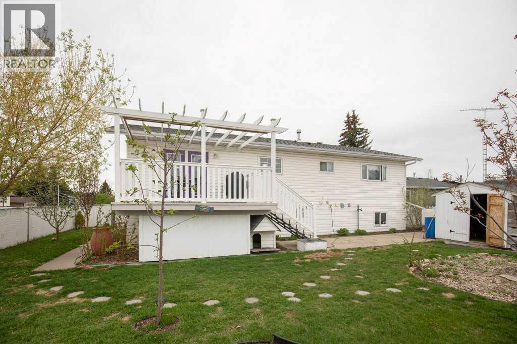 5304 37a Street, Innisfail, Alberta  T4G 1E5 - Photo 5 - A2311249