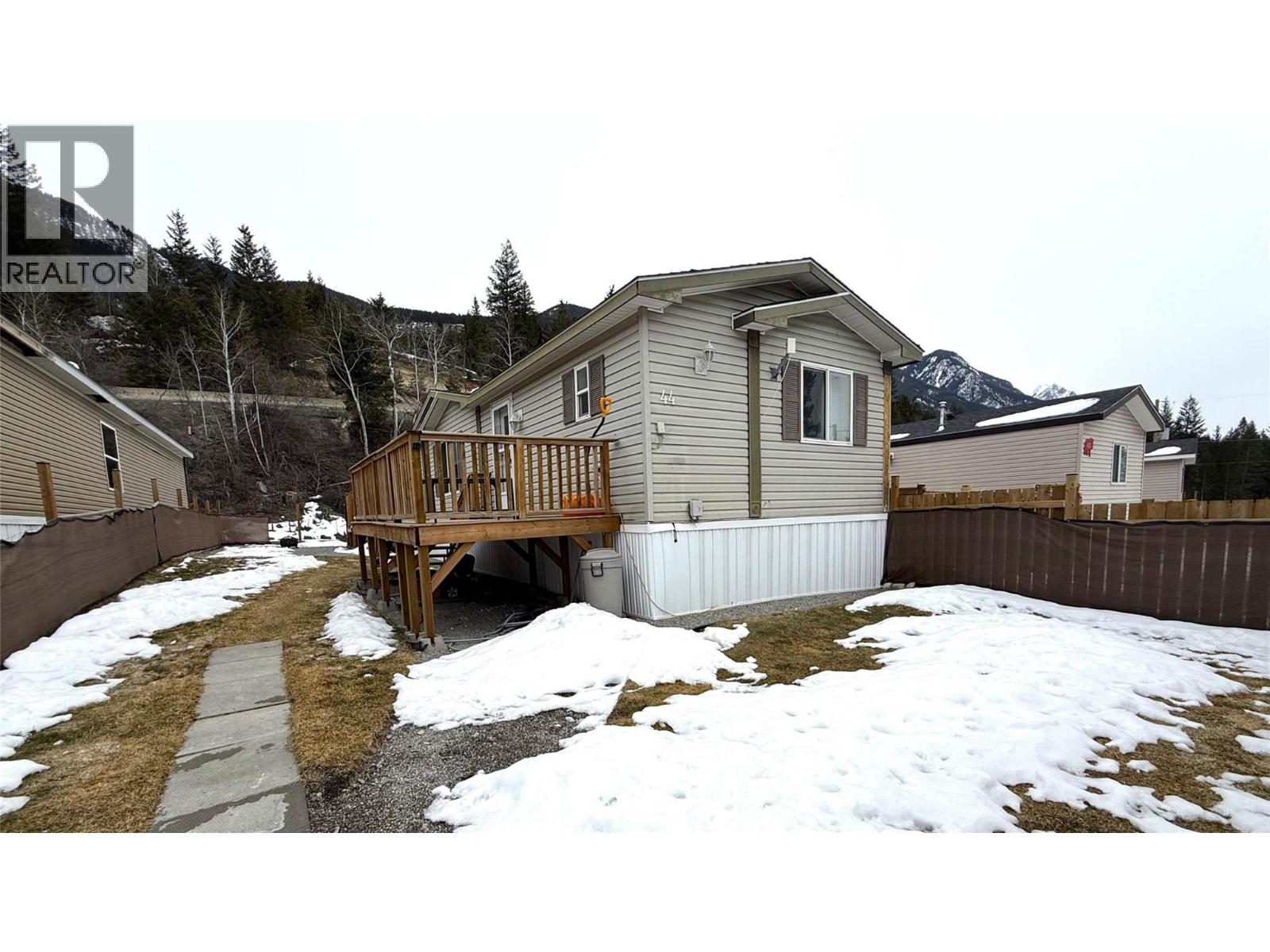 686 Almberg Road Unit# #44, Golden, British Columbia  V0A 1H2 - Photo 21 - 10376087