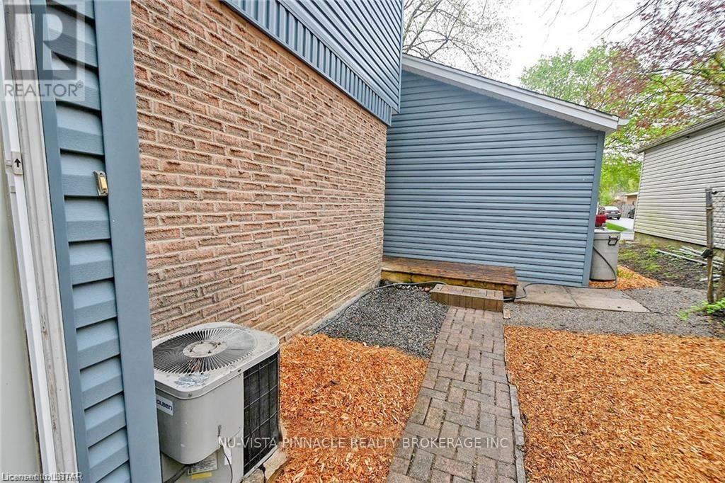 7 Ranchwood Crescent, London North (North F), Ontario  N6G 3A1 - Photo 29 - X13177428