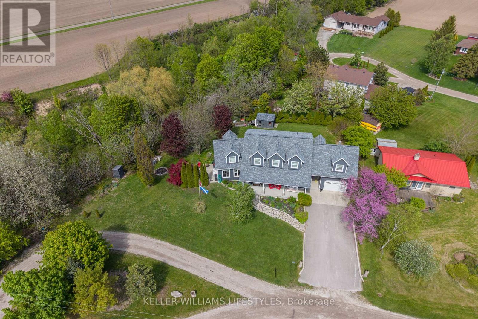 73028 Denise Court, Bluewater (Zurich), Ontario  N0M 2T0 - Photo 6 - X13177432