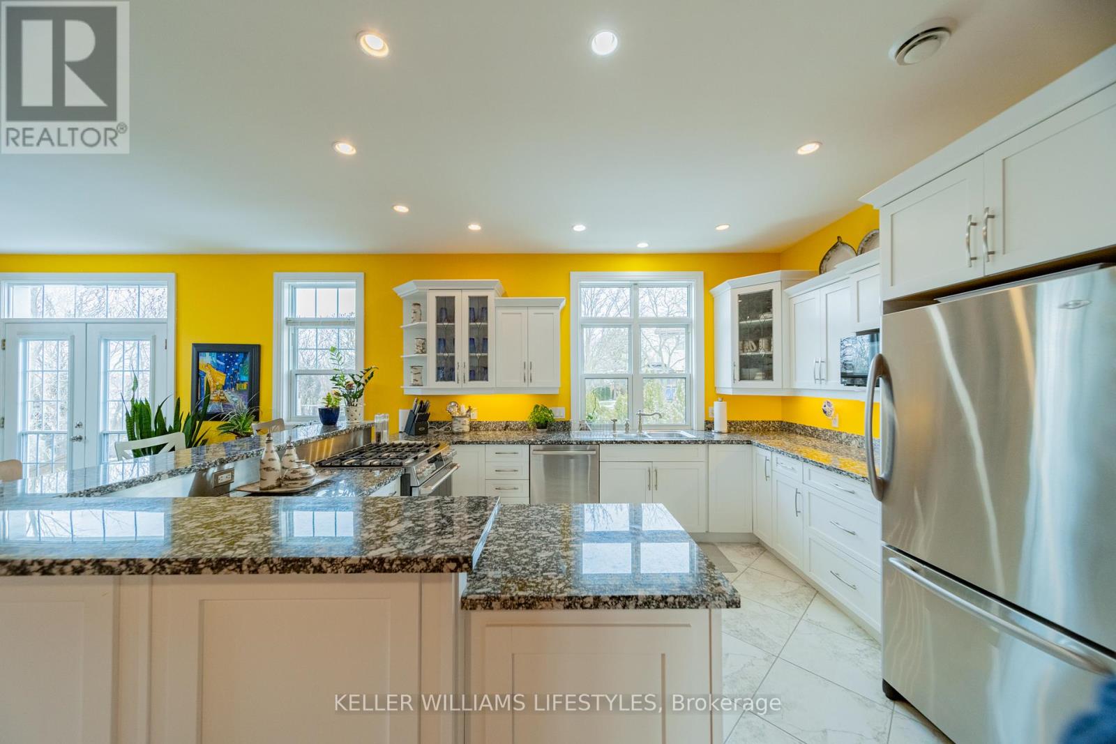 73028 Denise Court, Bluewater (Zurich), Ontario  N0M 2T0 - Photo 9 - X13177432