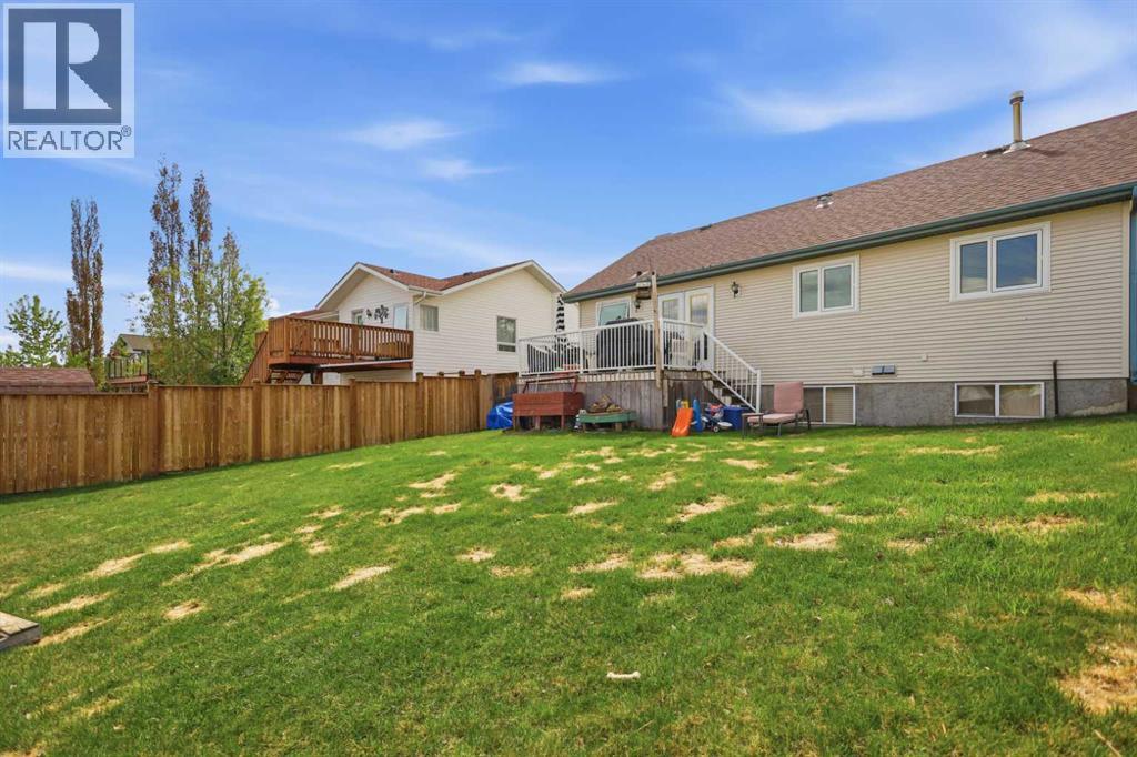 16 Peterson Way, Sylvan Lake, Alberta  T4S 1W8 - Photo 32 - A2314497