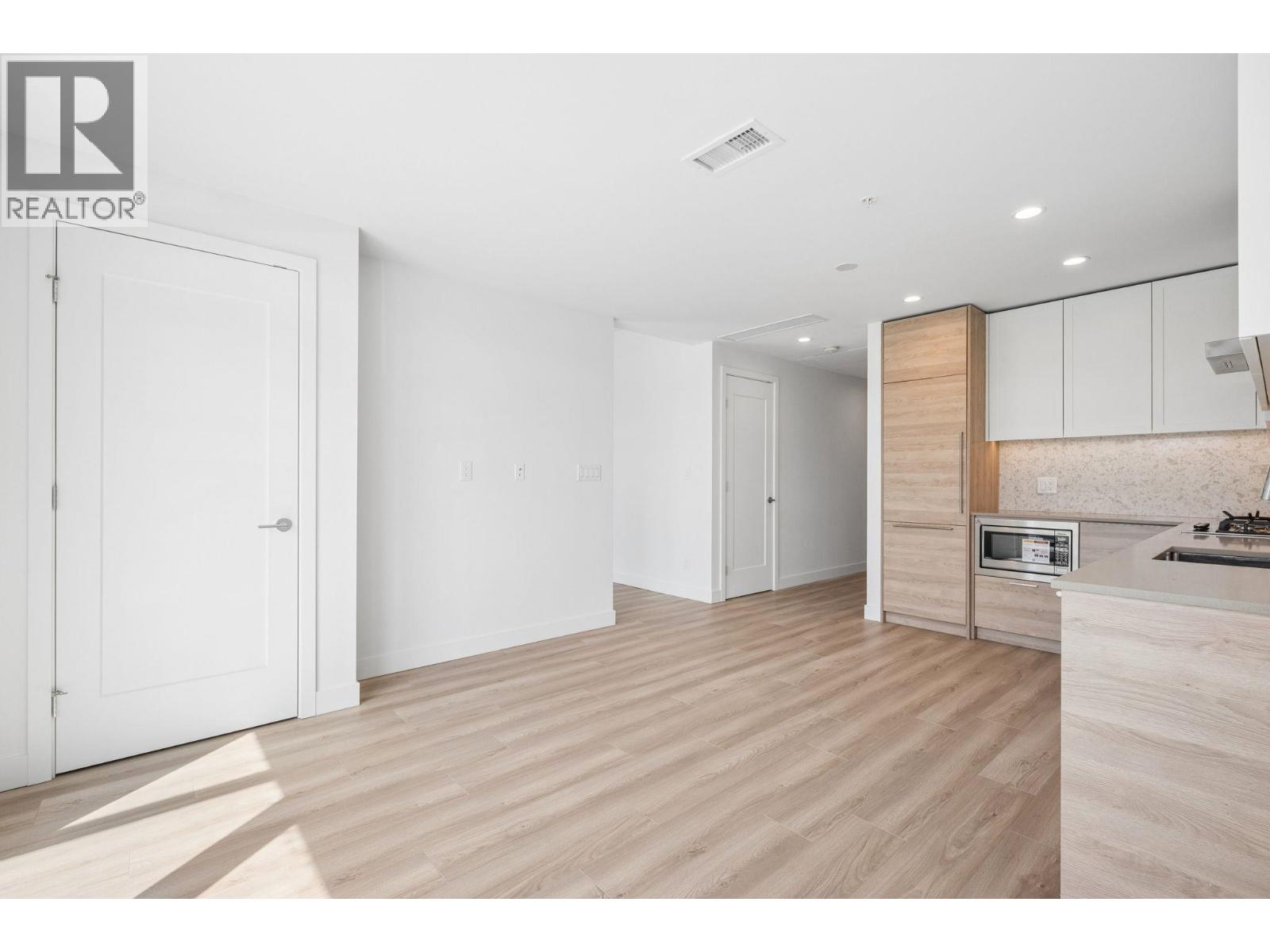 132 4665 Alaska Avenue, Burnaby, British Columbia  V5C 0P7 - Photo 7 - R3128253