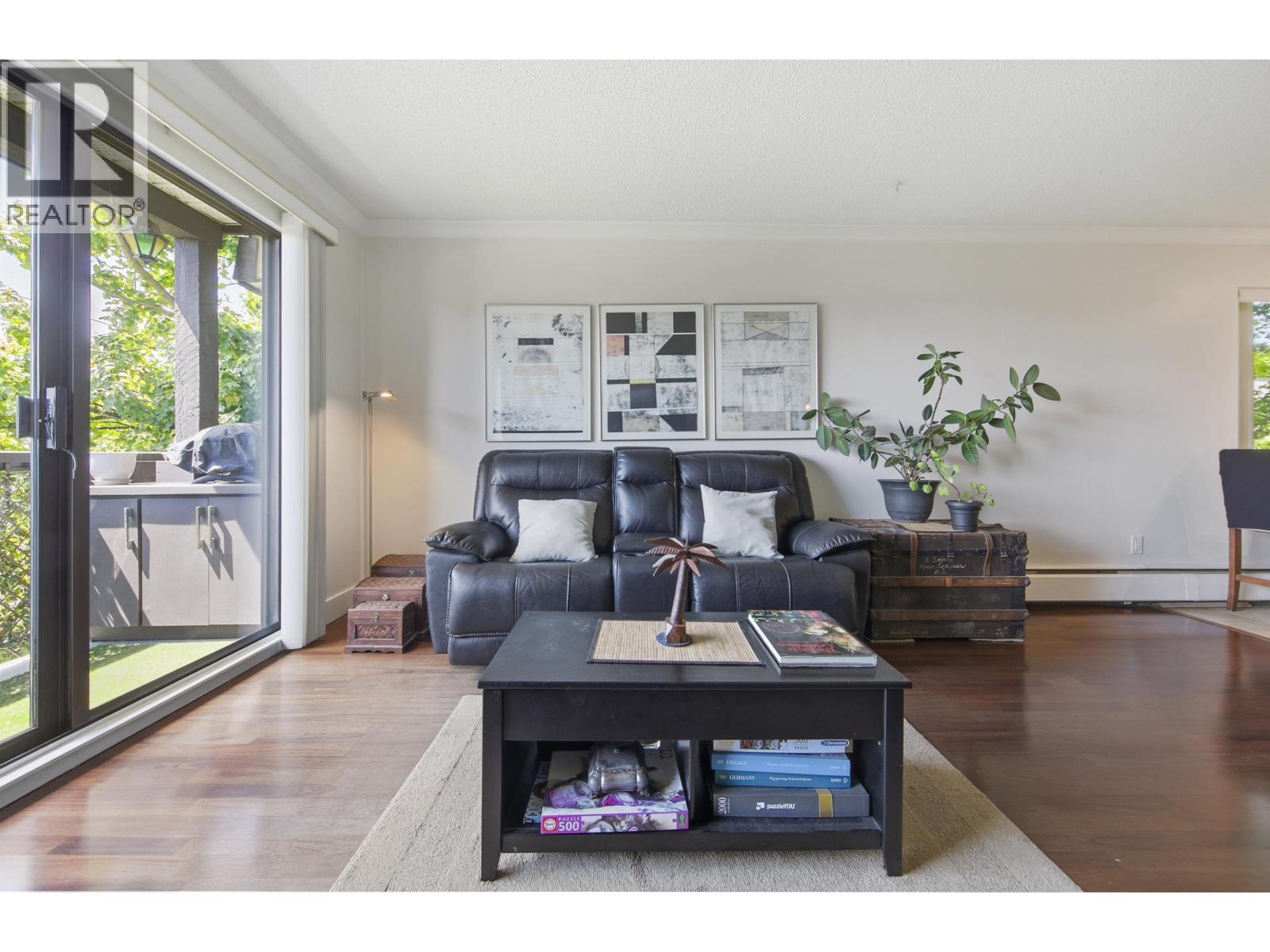 222 340 W 3rd Street, North Vancouver, British Columbia V7M 1G4 - Photo 11 - R3128269