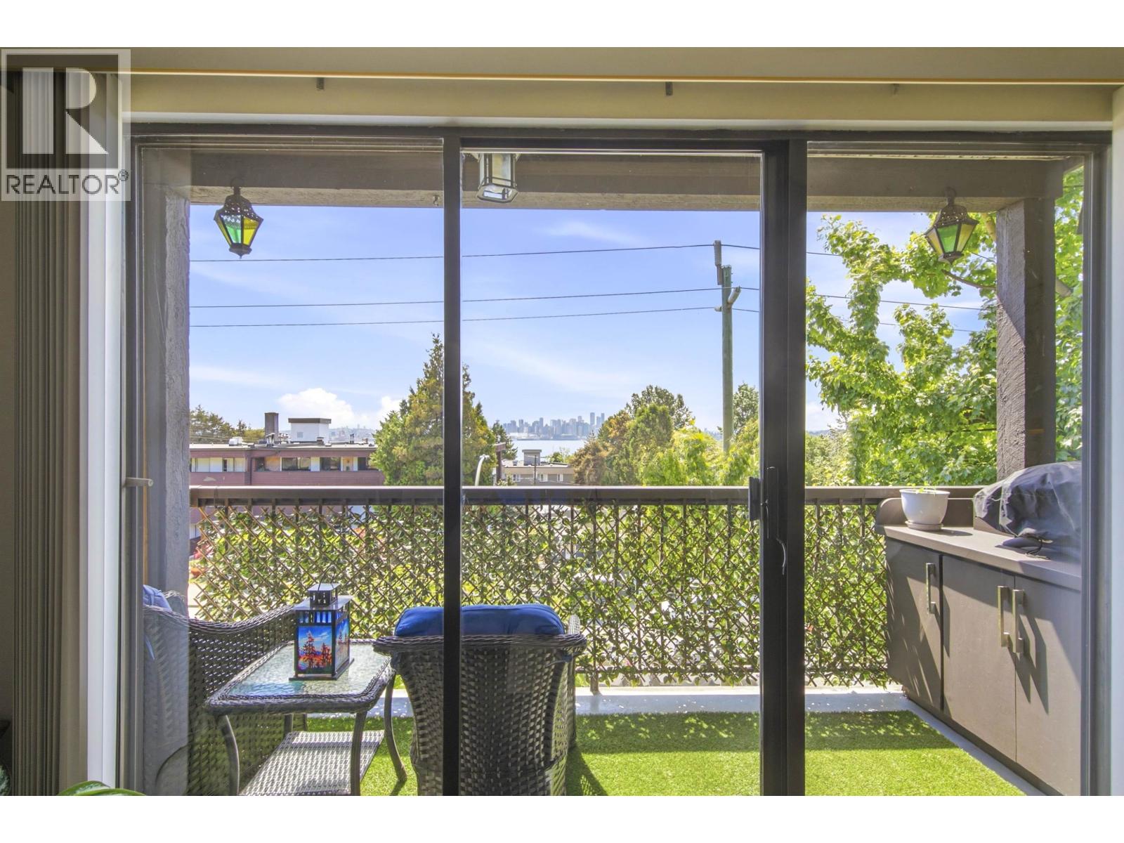 222 340 W 3rd Street, North Vancouver, British Columbia V7M 1G4 - Photo 12 - R3128269