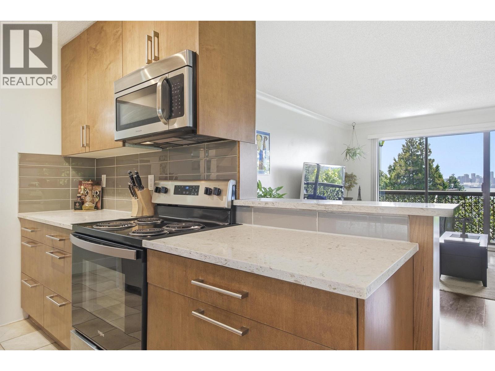 222 340 W 3rd Street, North Vancouver, British Columbia V7M 1G4 - Photo 7 - R3128269