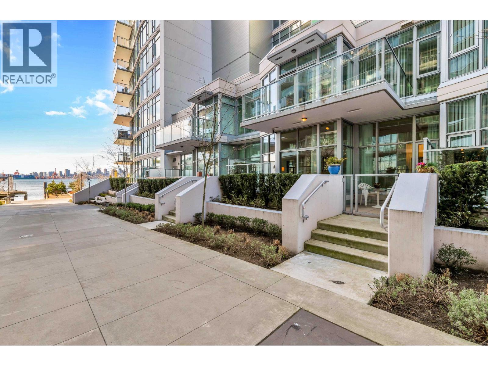 103 185 Victory Ship Way, North Vancouver, British Columbia  V7L 0G2 - Photo 12 - R3128288