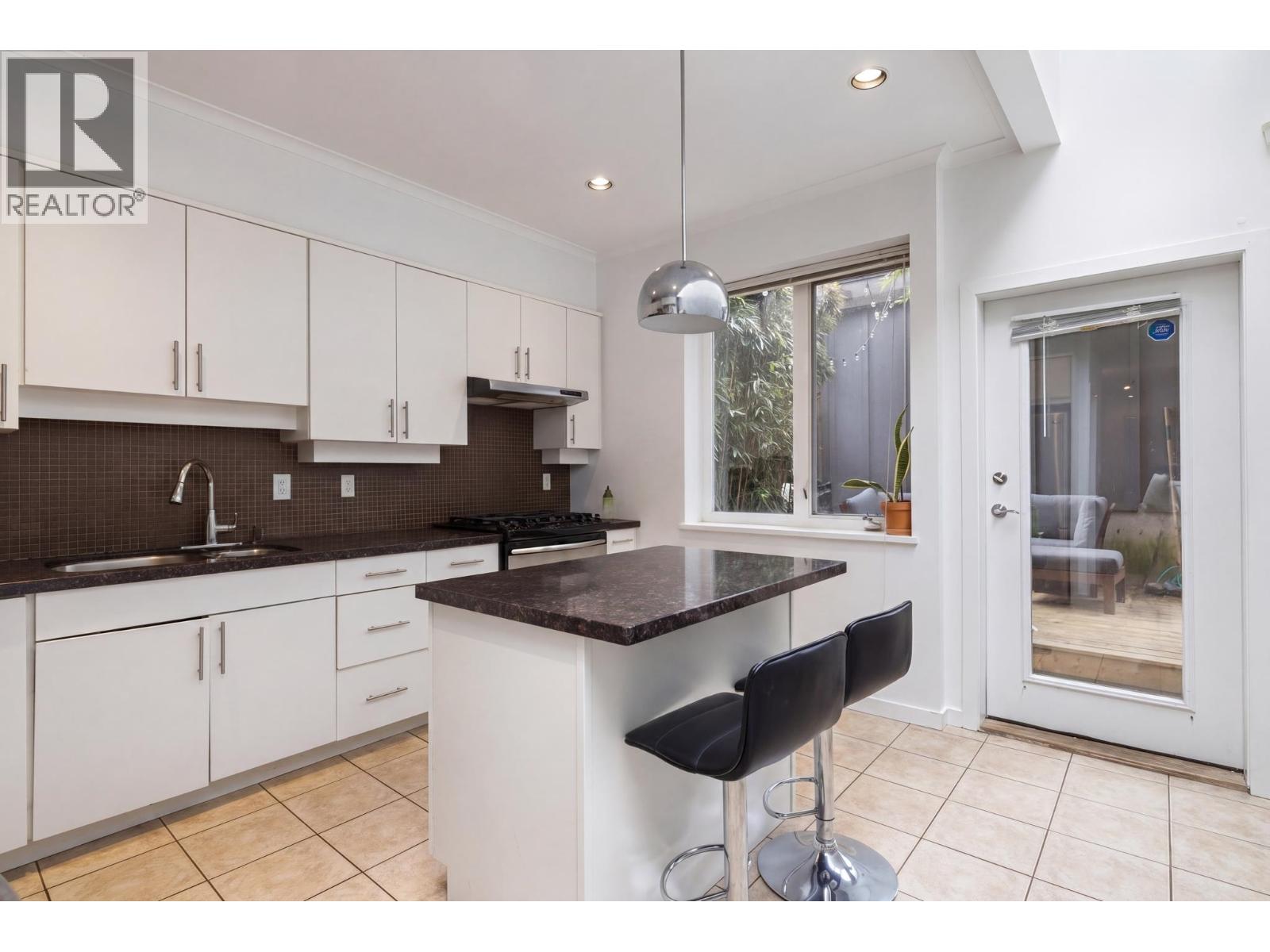 508 E 7th Avenue, Vancouver, British Columbia V5T 1N7 - Photo 12 - R3128293