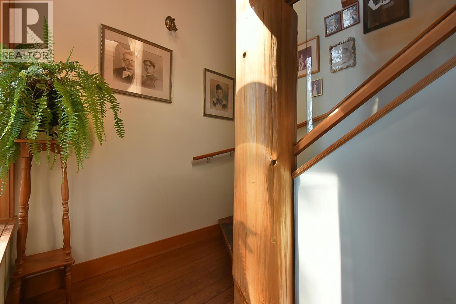 667 Franklin Road, Gibsons, British Columbia  V0N 1V8 - Photo 18 - R3128271