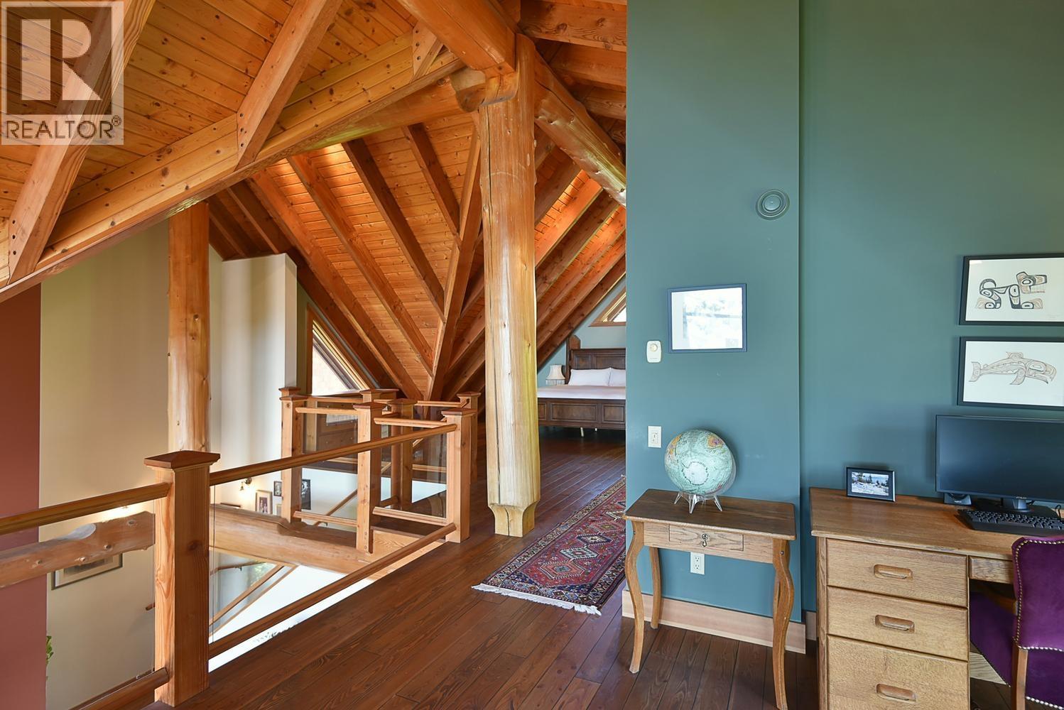 667 Franklin Road, Gibsons, British Columbia  V0N 1V8 - Photo 21 - R3128271