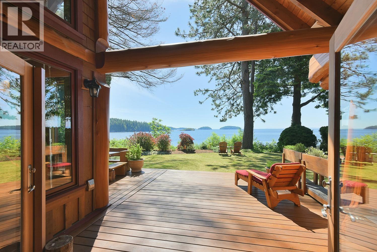 667 Franklin Road, Gibsons, British Columbia  V0N 1V8 - Photo 3 - R3128271