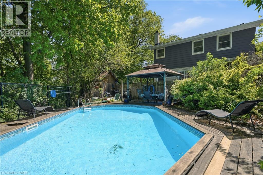 39 PARADISE Road N, Hamilton, Ontario
