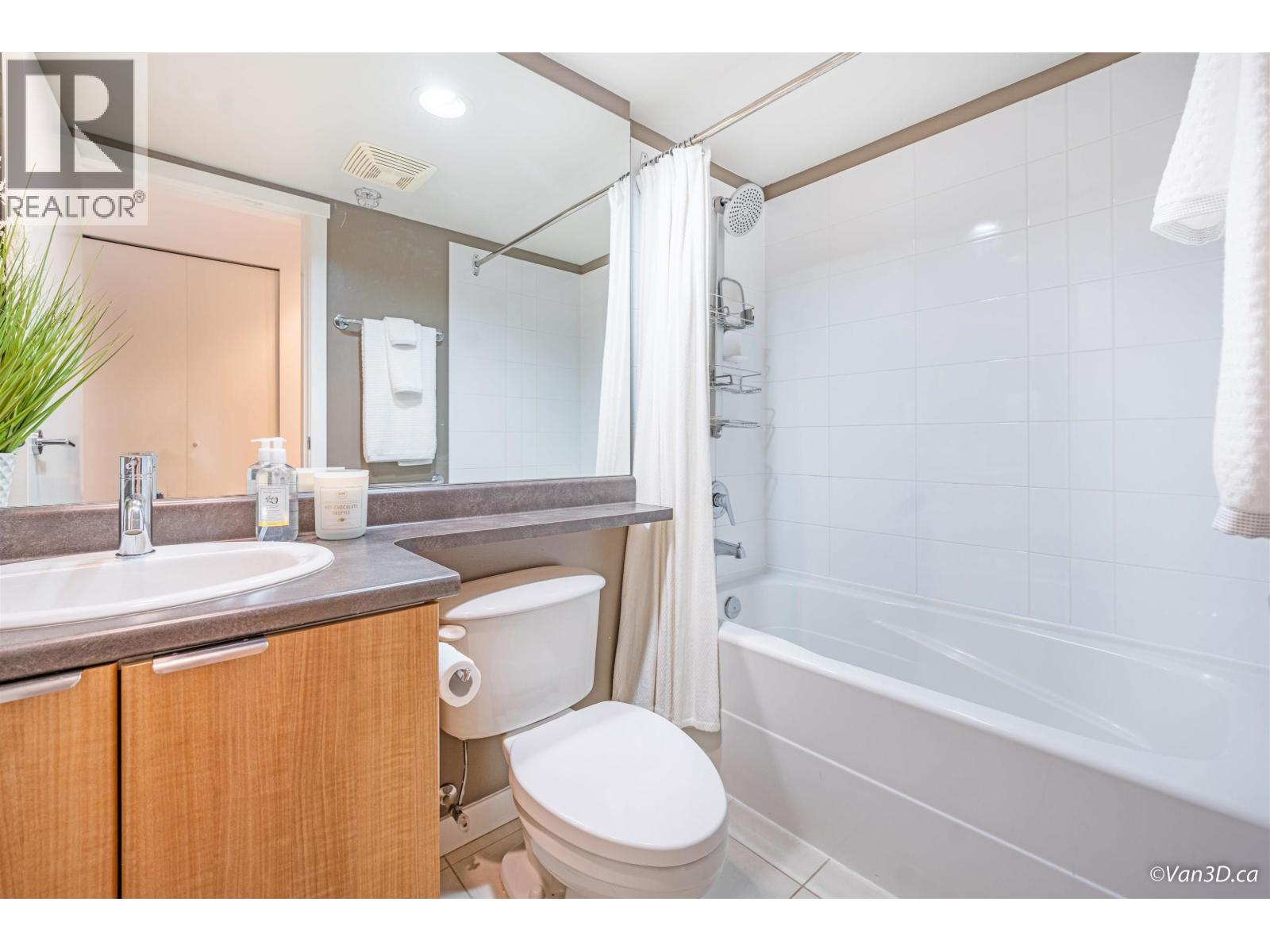 1703 1010 Richards Street, Vancouver, British Columbia  V6B 1G2 - Photo 11 - R3128256