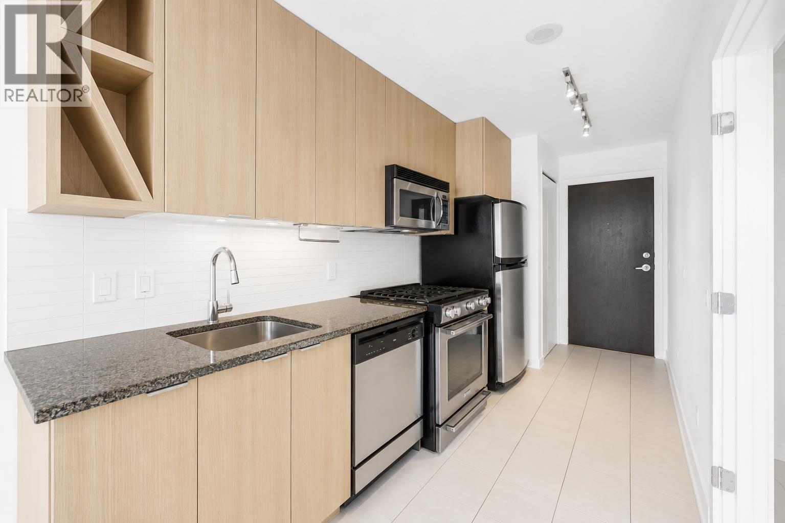 1703 1010 Richards Street, Vancouver, British Columbia  V6B 1G2 - Photo 3 - R3128256