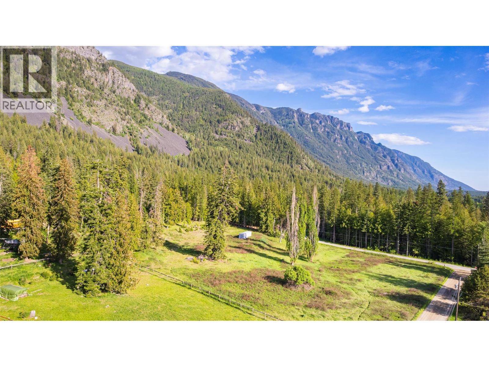 4852 48th Street, Canyon, British Columbia V0B 1C1 - Photo 1 - 10388203