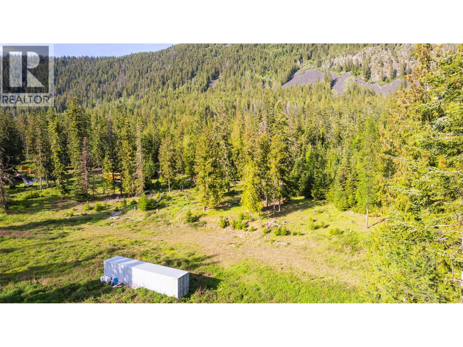 4852 48th Street, Canyon, British Columbia V0B 1C1 - Photo 5 - 10388203