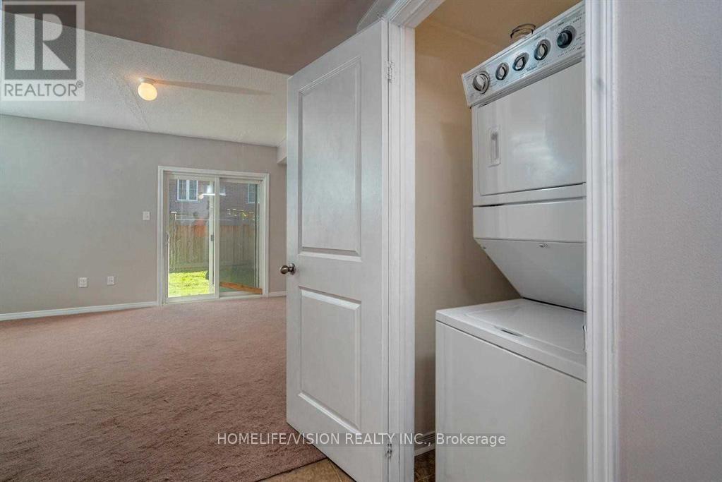 29 Jinnah Court, Toronto, Ontario  M4A 2Y2 - Photo 14 - C13177400