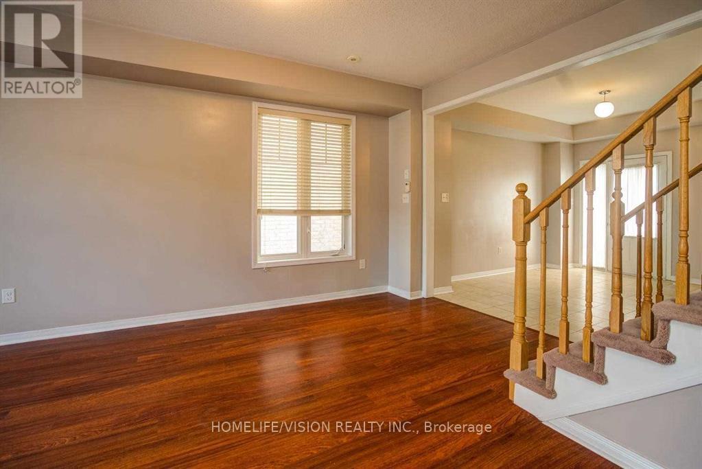 29 Jinnah Court, Toronto, Ontario  M4A 2Y2 - Photo 4 - C13177400