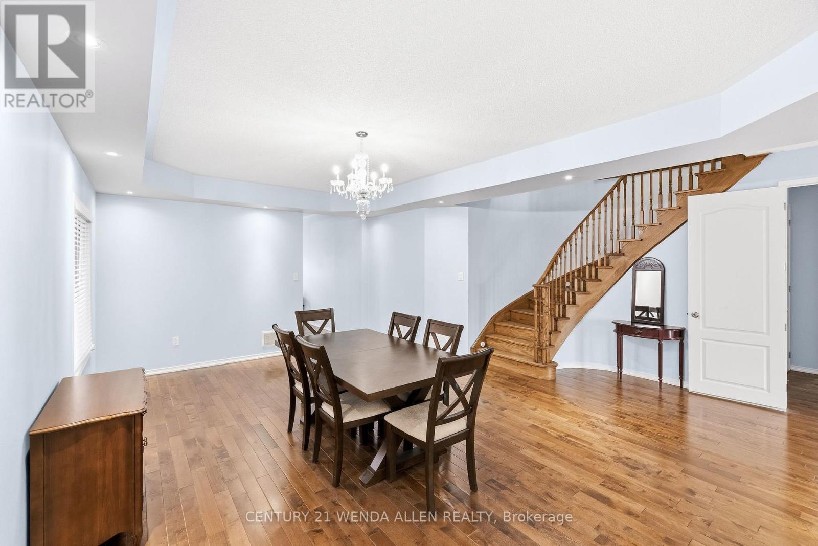 1965 Kurelo Drive, Oshawa, Ontario  L1K 0W8 - Photo 4 - E13069814