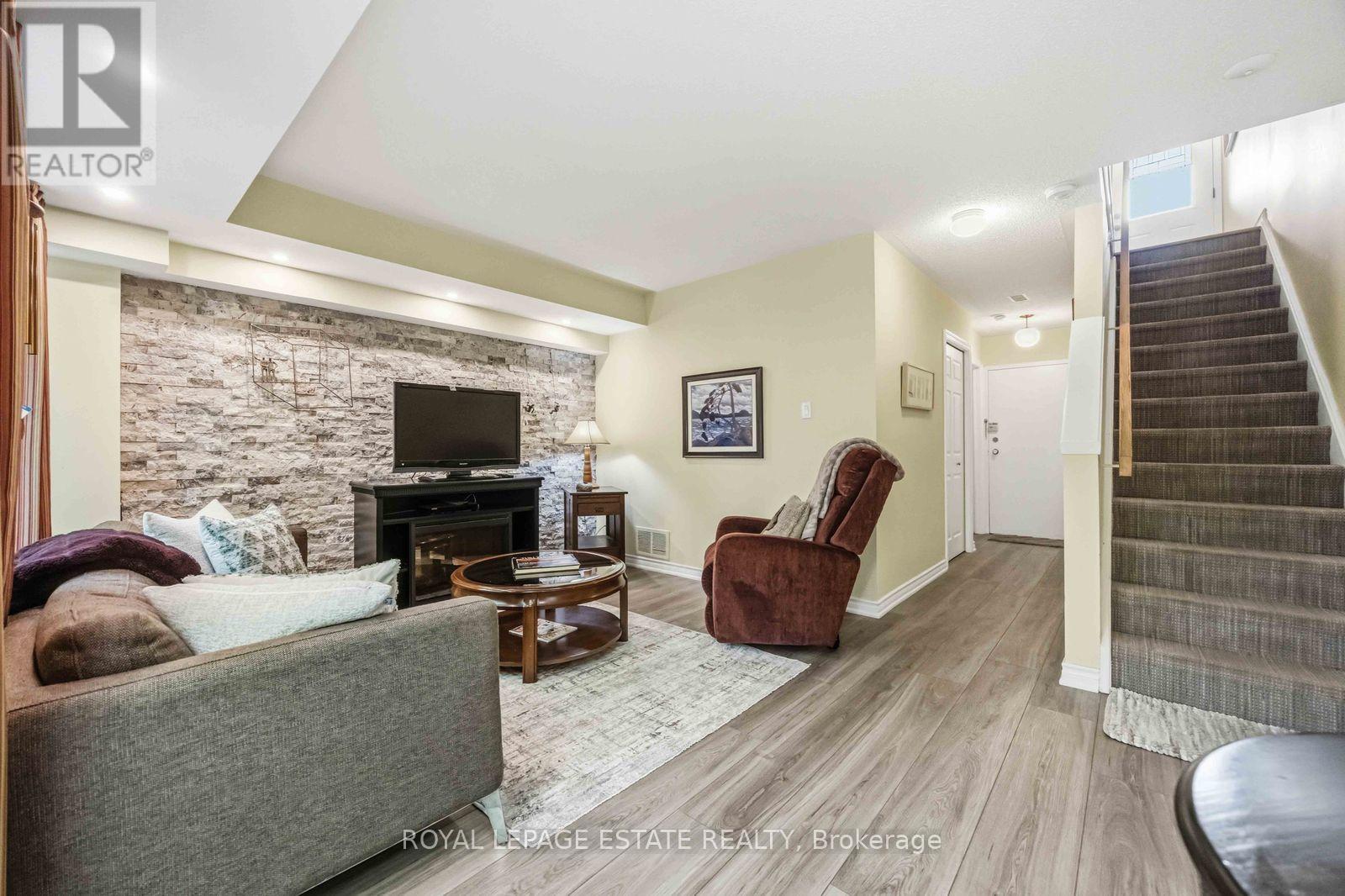 123 - 90 Edgewood Avenue, Toronto, Ontario  M4L 3H1 - Photo 18 - E13177440