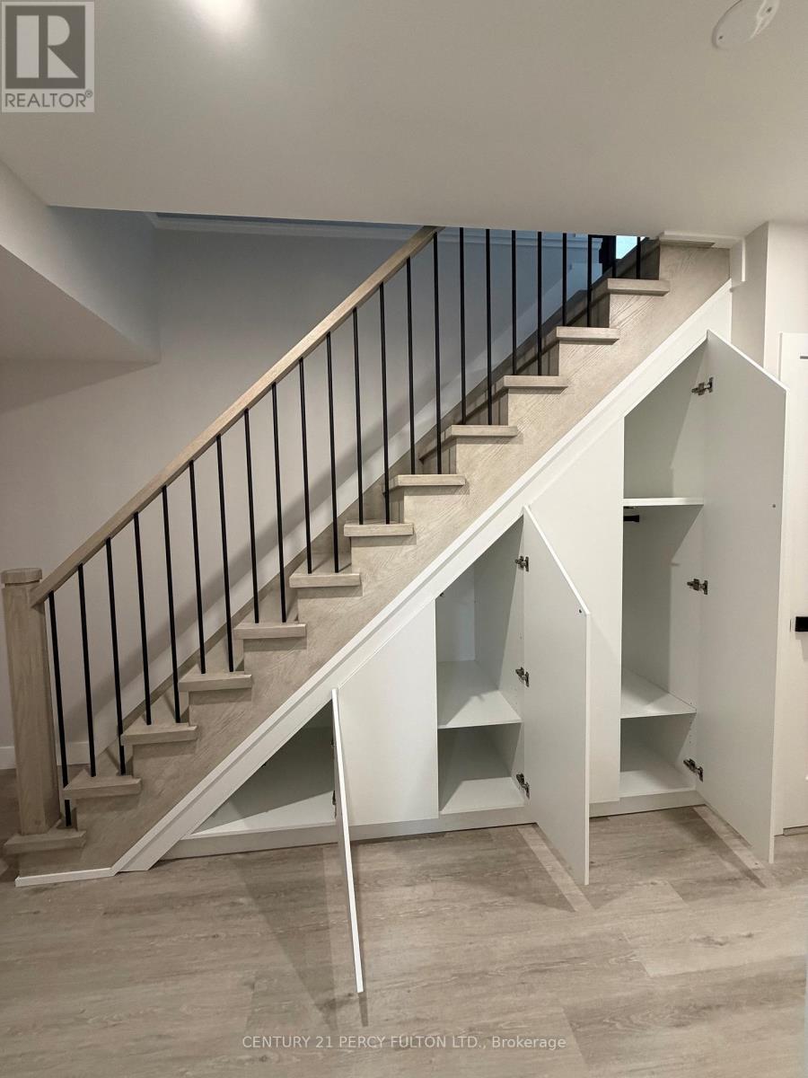 13 Mckayfield Road, Toronto, Ontario  M4J 3V5 - Photo 10 - E13177478