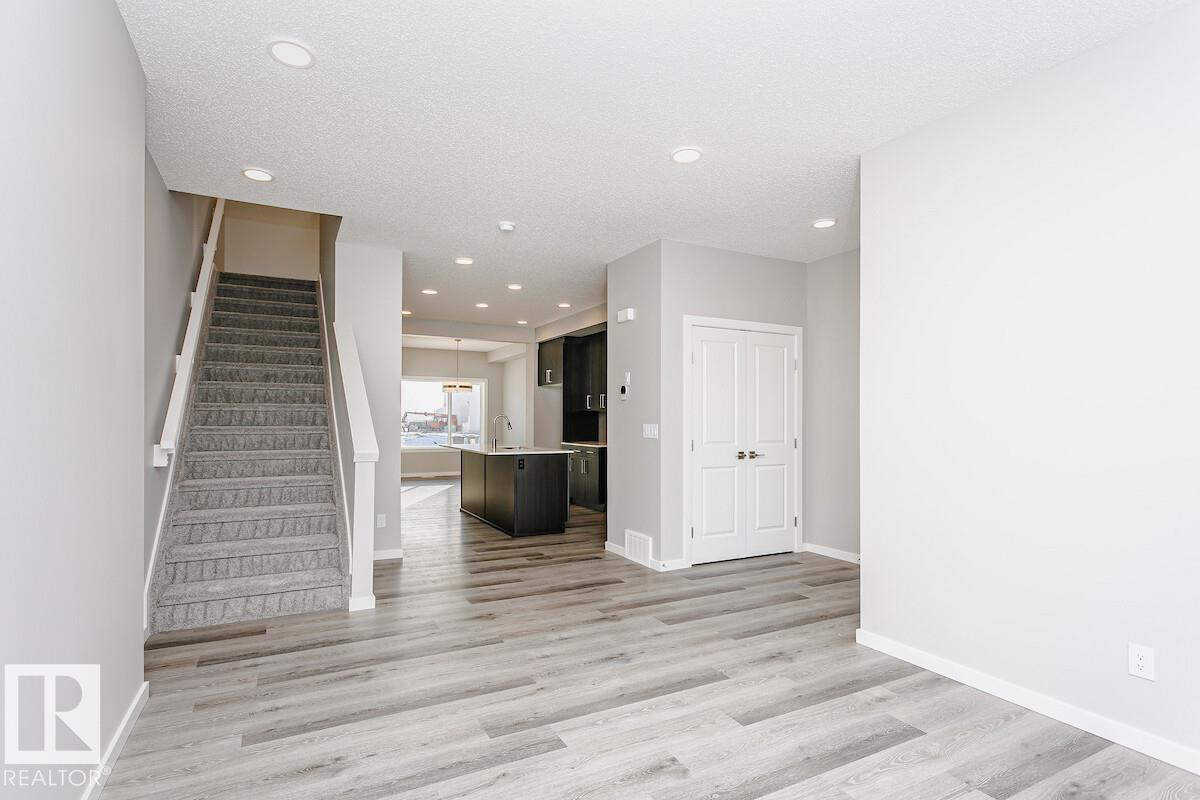 344 Hawthorn Wy, Leduc, Alberta  T4X 0L1 - Photo 3 - E4490064