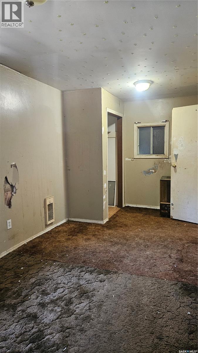 110 4th Street S, Wakaw, Saskatchewan S0K 4P0 - Photo 12 - SK037099