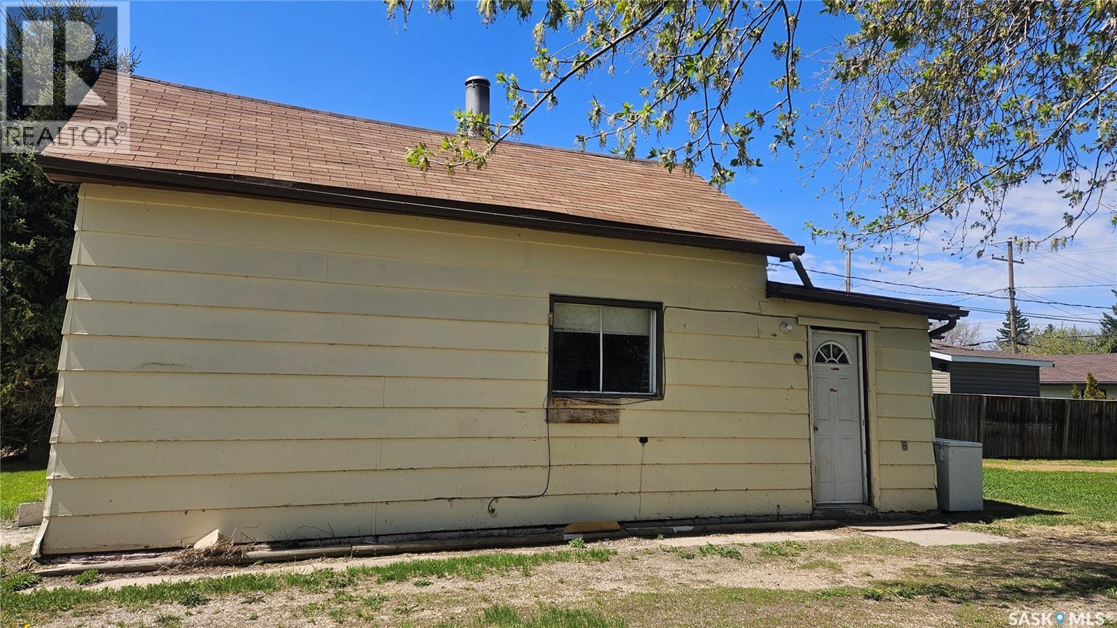 110 4th Street S, Wakaw, Saskatchewan S0K 4P0 - Photo 16 - SK037099